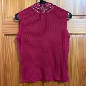 Women’s Corbin Collection 100% Silk Sparkly necked Red top Size XSmall